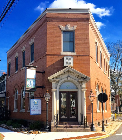 9 N Main St, Allentown, NJ for sale - Building Photo - Image 1 of 1