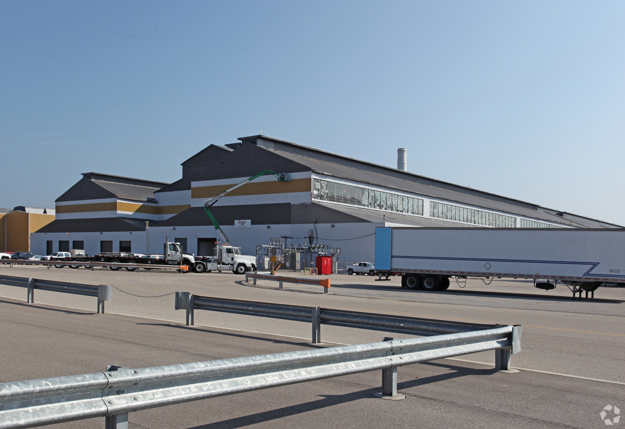 309 South Charleston Industrial Park Ave, Charleston, WV for sale Primary Photo- Image 1 of 1