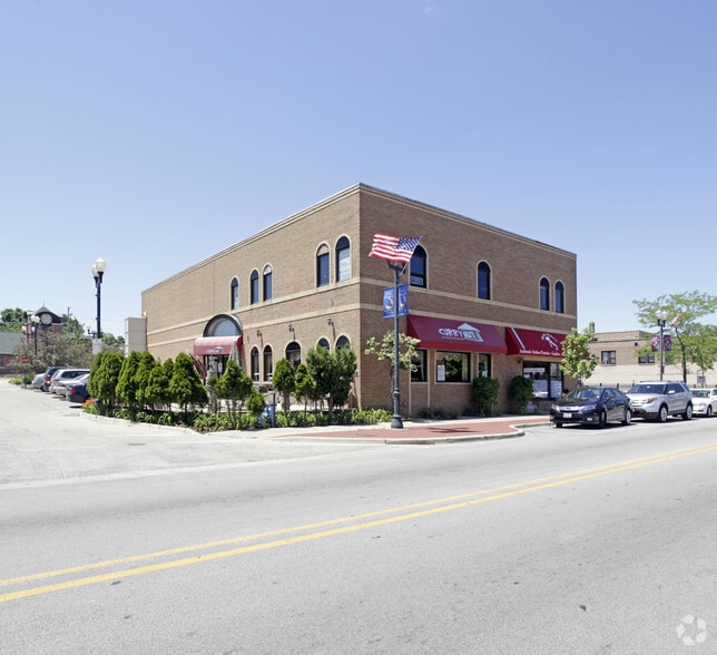 410 Sheridan Rd, Highwood, IL for sale - Building Photo - Image 1 of 7