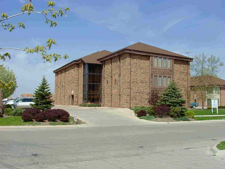 100 Executive Dr, Lafayette, IN for lease - Building Photo - Image 2 of 9