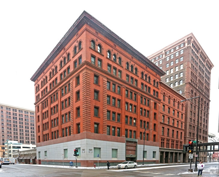 360 Robert St N, Saint Paul, MN for sale - Primary Photo - Image 2 of 9