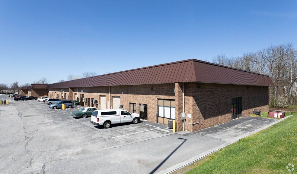 9554-9596 Deereco Rd, Timonium, MD for lease - Primary Photo - Image 1 of 12