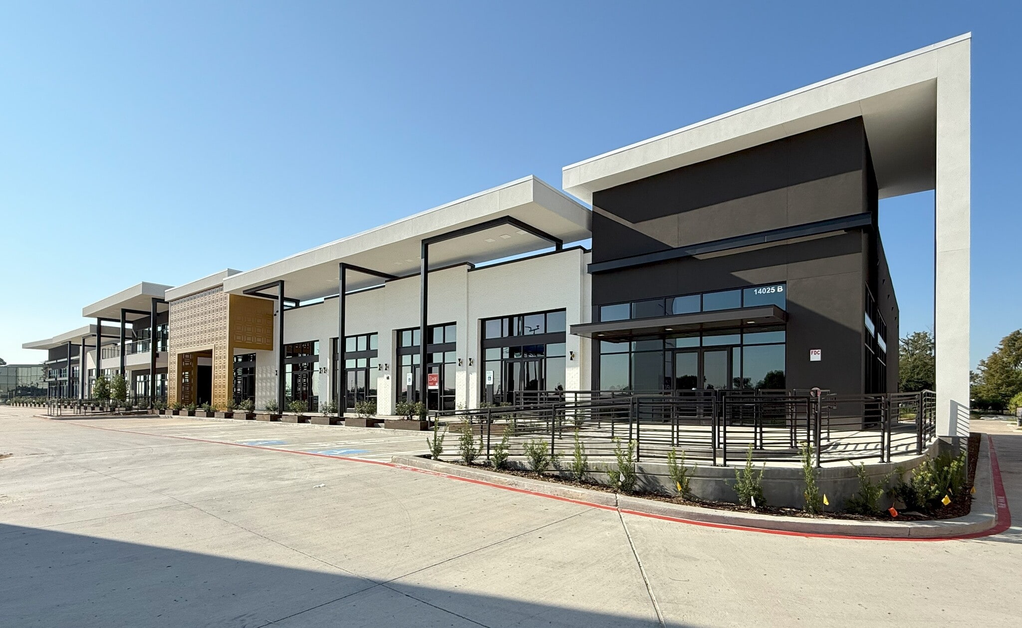 14025 Northwest Fwy, Houston, TX for lease Building Photo- Image 1 of 5