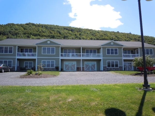 125 Donats Brow, Cobleskill, NY for sale - Primary Photo - Image 1 of 1