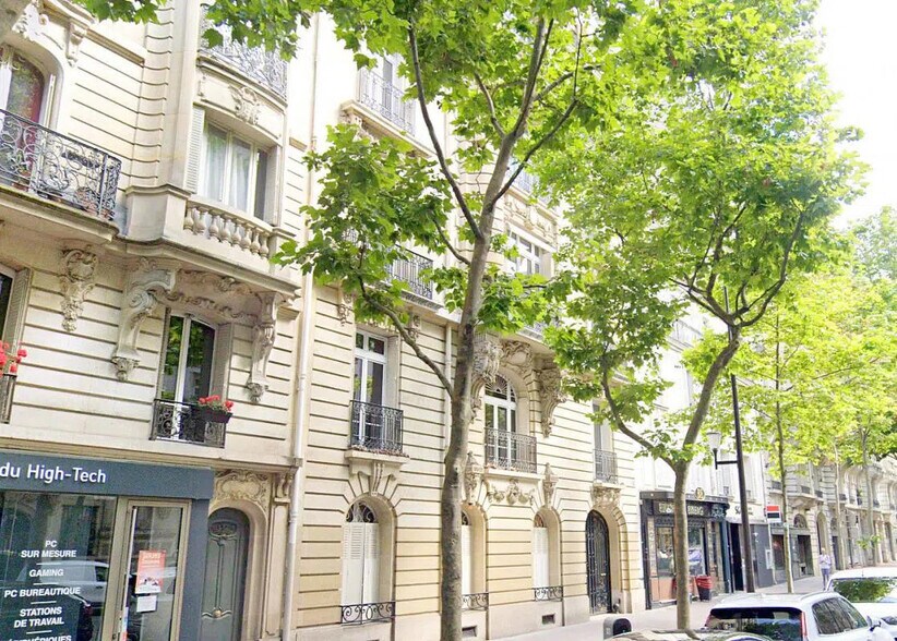 Office in Paris for lease - Building Photo - Image 2 of 30