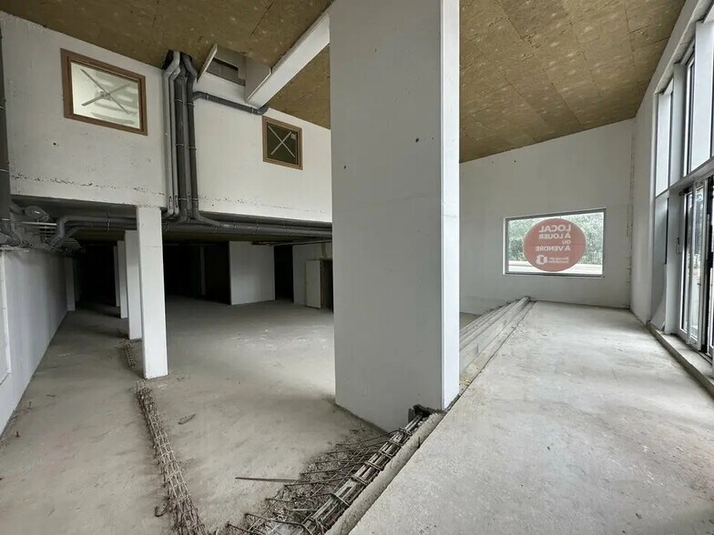 Retail in Strasbourg for sale - Interior Photo - Image 2 of 6