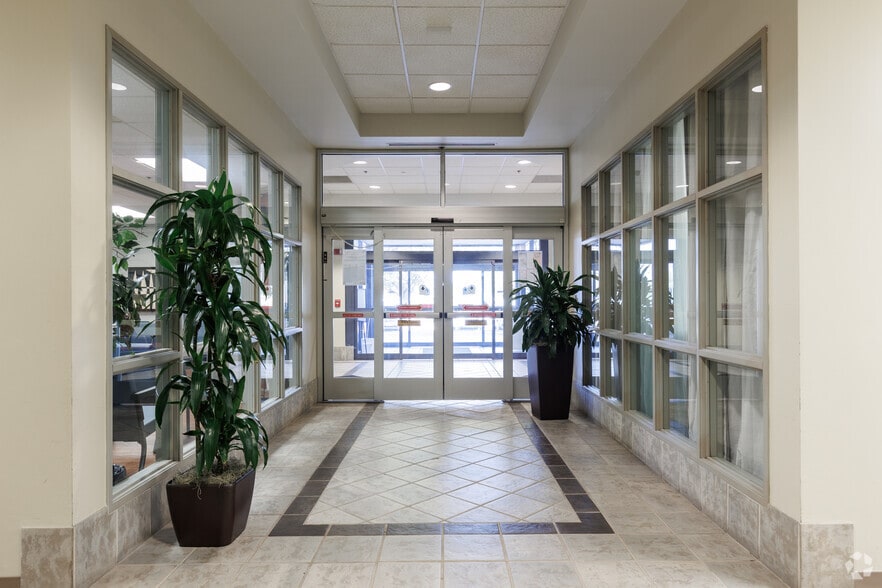 751 Hebron Pky, Lewisville, TX for lease - Interior Photo - Image 3 of 15