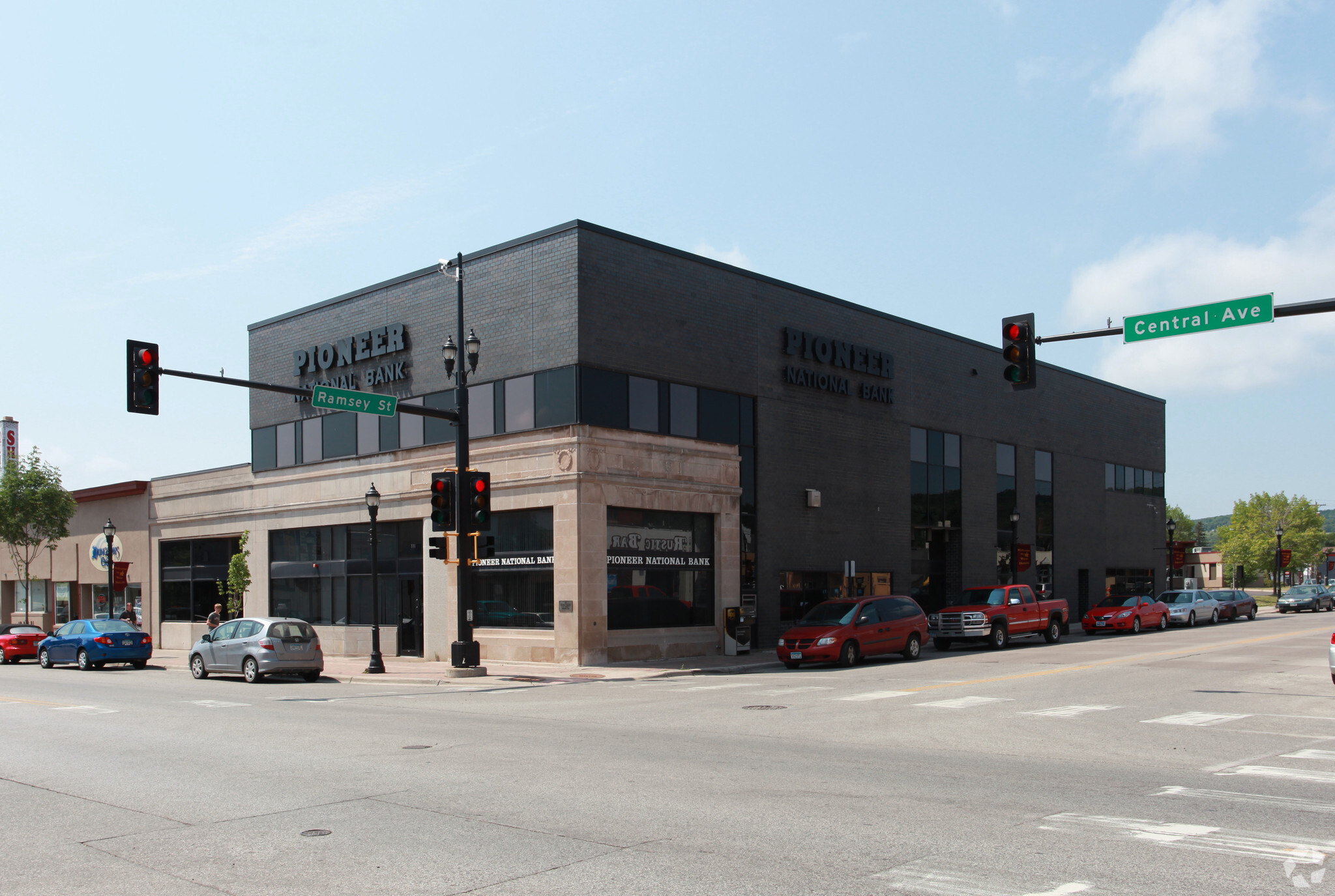 331 N Central Ave, Duluth, MN for lease Primary Photo- Image 1 of 3