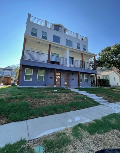 3225 McCart Ave, Fort Worth, TX for sale - Primary Photo - Image 1 of 6