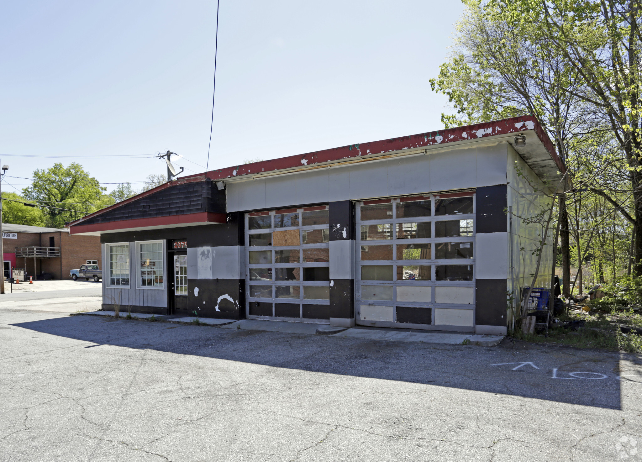 2079 Bolton Rd, Atlanta, GA for sale Primary Photo- Image 1 of 1