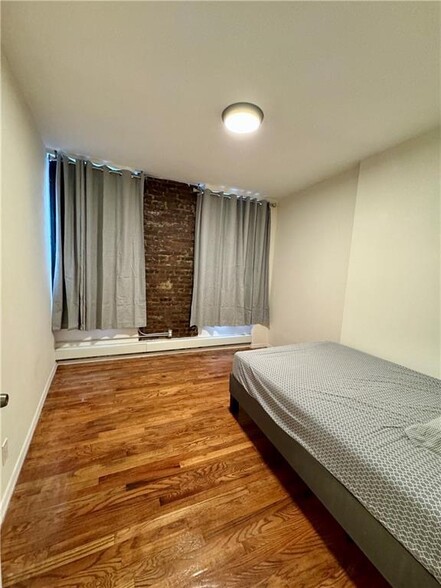 533 9th Ave, New York, NY for sale - Building Photo - Image 2 of 8