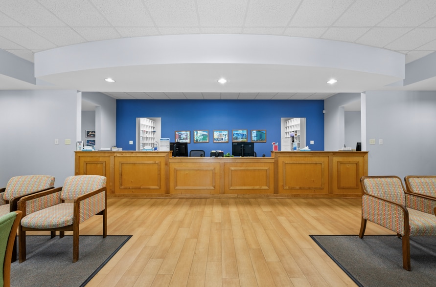 796 Doctors Ct, Roxboro, NC for sale - Building Photo - Image 2 of 4