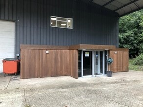 Burrough Ct, Burrough On The Hill for lease Interior Photo- Image 1 of 6