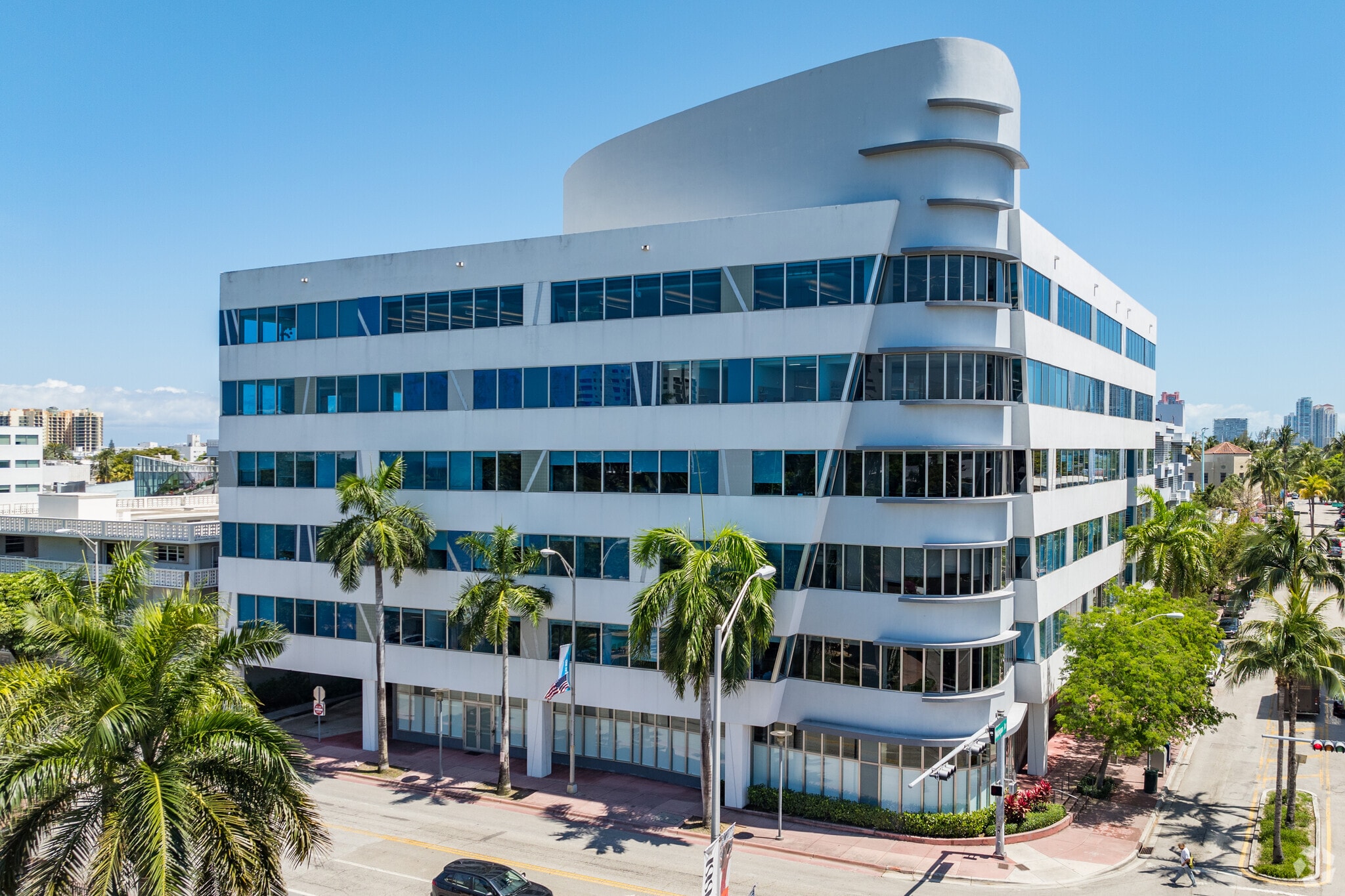 1691 Michigan Ave, Miami Beach, FL for lease Primary Photo- Image 1 of 23