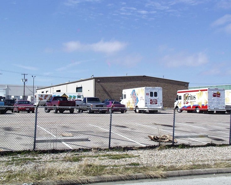 4701 Pylon St, Fort Worth, TX for lease - Other - Image 2 of 3