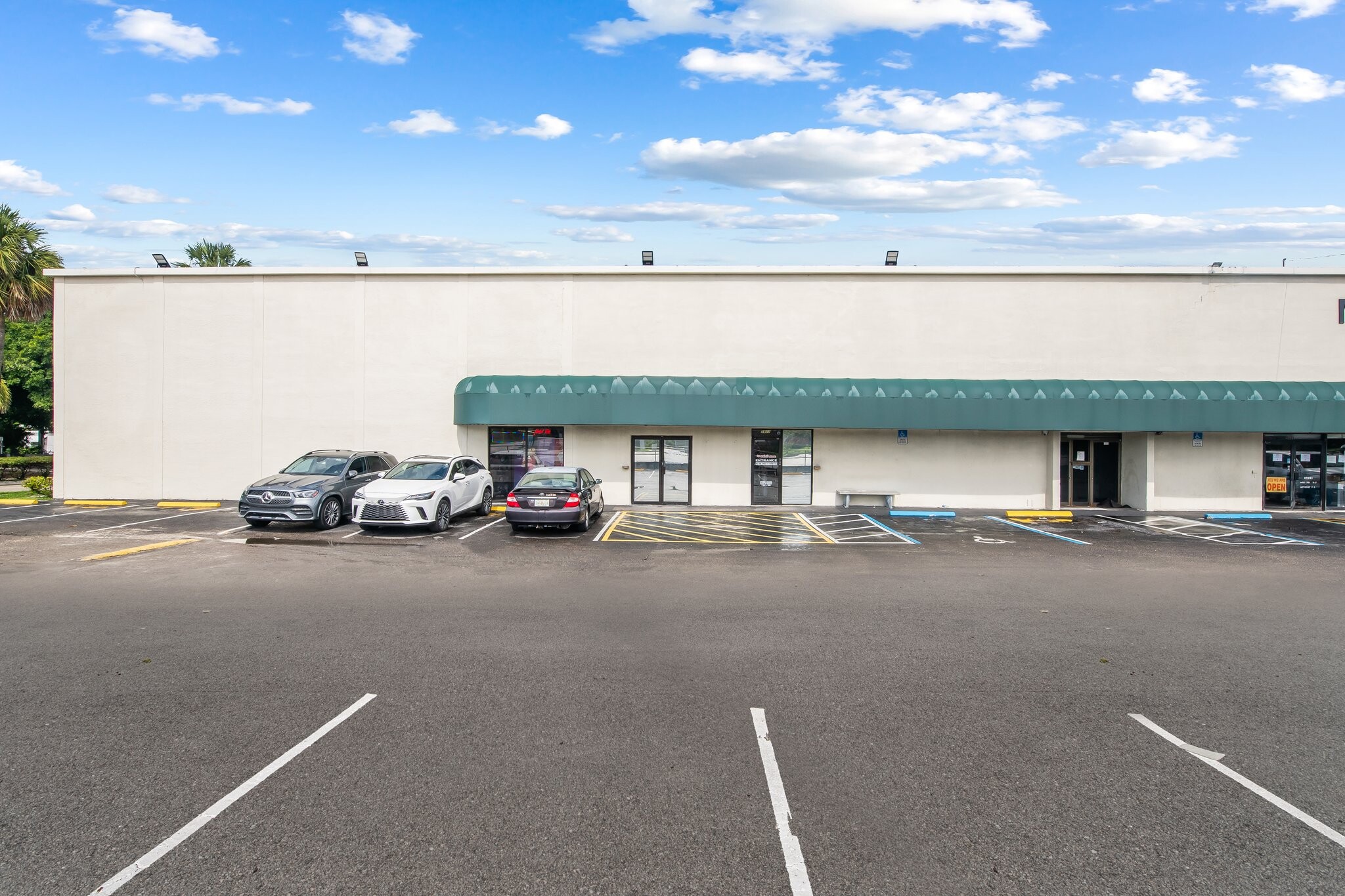 5611 N State Road 7, North Lauderdale, FL for lease Building Photo- Image 1 of 9