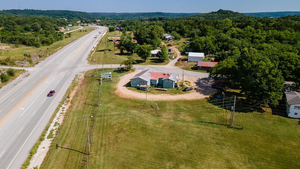 48 Little Missouri Rd, Jane, MO for sale - Primary Photo - Image 1 of 1