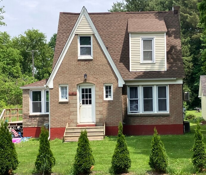 259 S Lake Pleasant Rd, Attica, MI for sale - Building Photo - Image 1 of 31