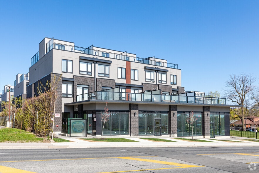 27312737 Dufferin St, Toronto, ON M6B 3R5