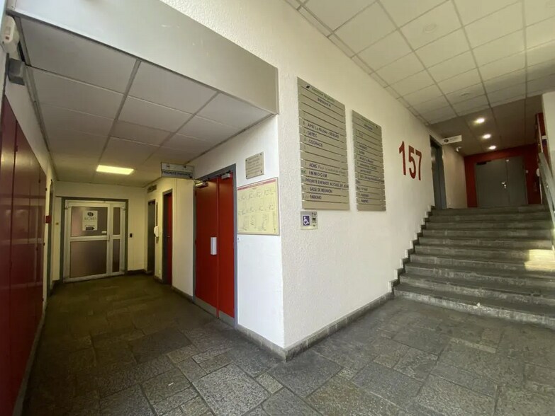 157 Rue Des Blains, Bagneux for lease - Primary Photo - Image 1 of 2