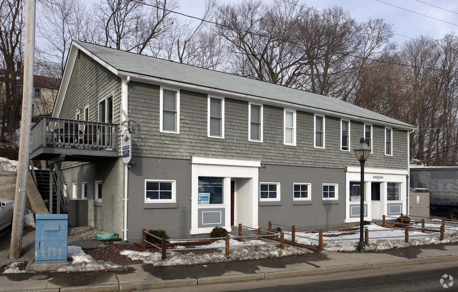 45 Water St, East Greenwich, RI for lease - Primary Photo - Image 1 of 5