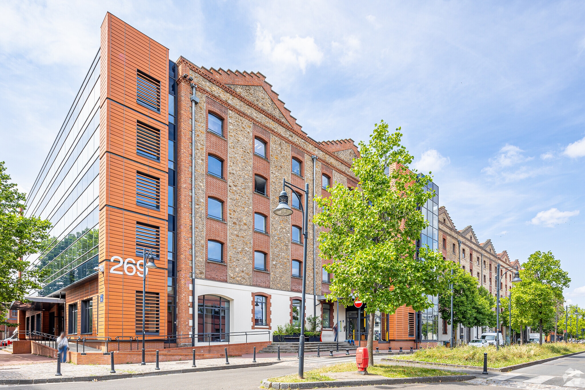 26 Avenue Des Chemins De Fer Industriels, Aubervilliers for lease Primary Photo- Image 1 of 5