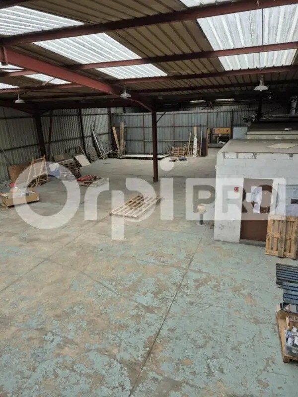 Flex in Saint-Martin-sur-le-Pré for lease Interior Photo- Image 1 of 5