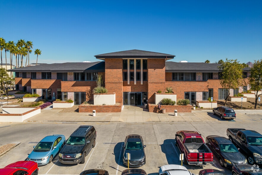 1313 E Osborn Rd, Phoenix, AZ for lease - Building Photo - Image 1 of 20