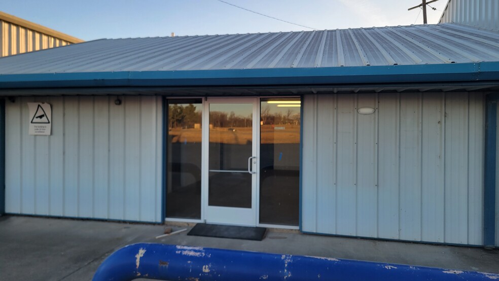 14000 Highway 177, Shawnee, OK for lease - Building Photo - Image 1 of 14