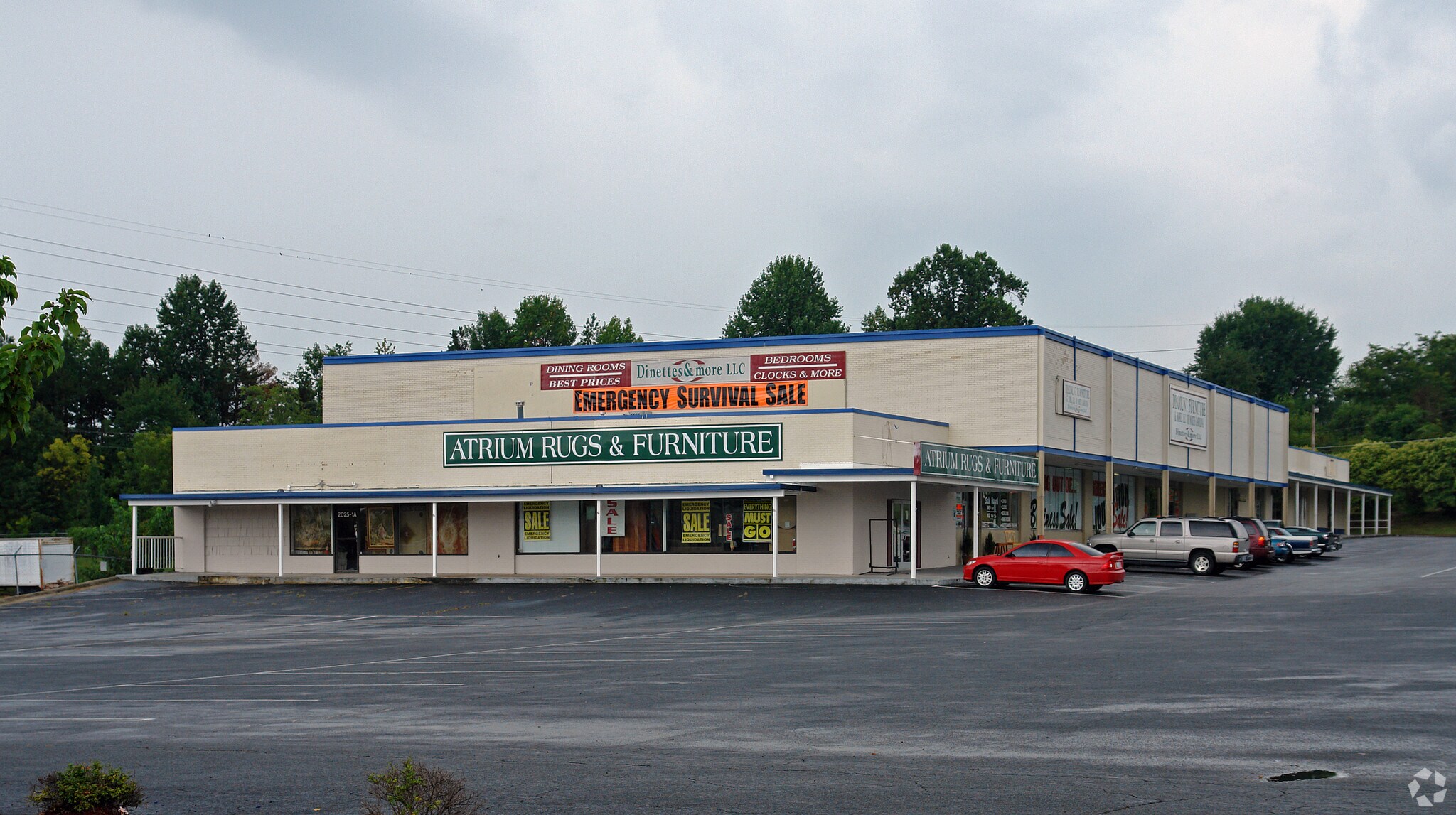 2025 S College Dr, High Point, NC for sale Primary Photo- Image 1 of 1