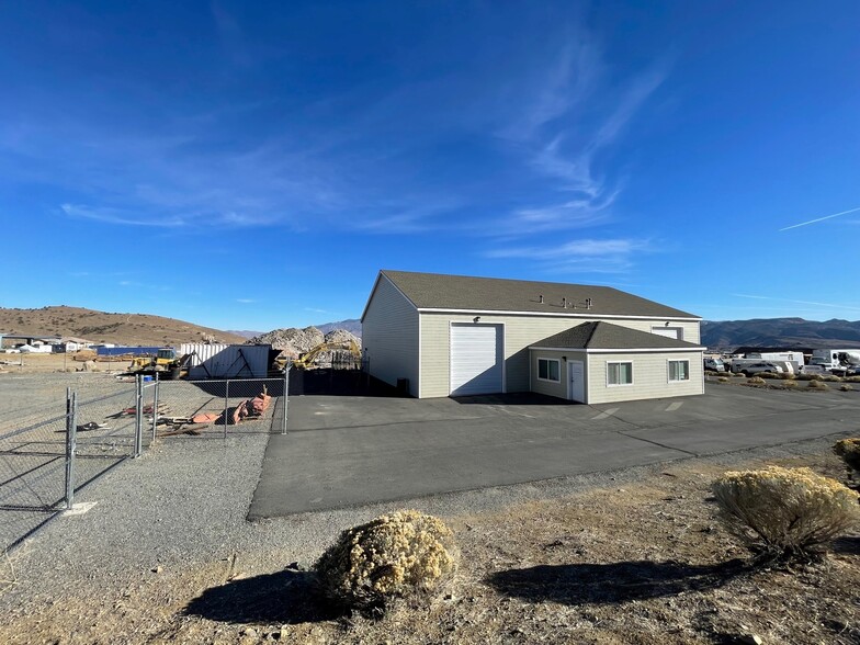 38 Cygnet Dr, Mound House, NV for lease - Building Photo - Image 3 of 6