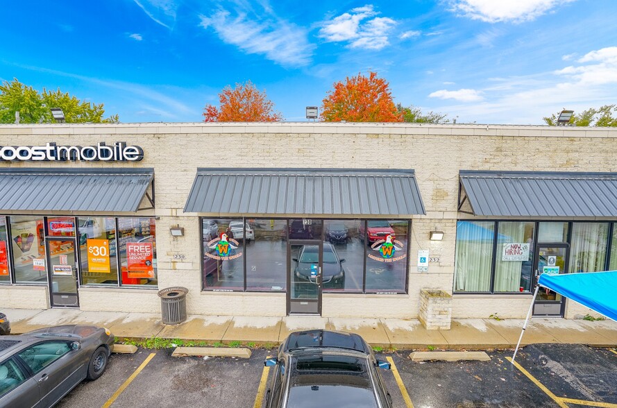 220-232 S Larkin Ave, Joliet, IL for lease - Building Photo - Image 2 of 2