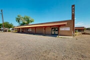 HIGH END RETAIL/OFFICE IN LOS RANCHOS - Warehouse