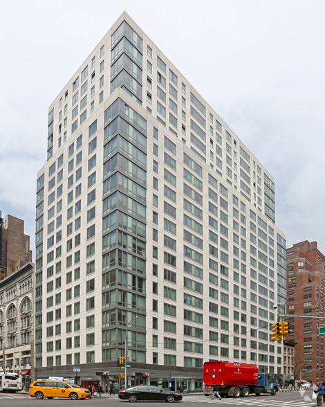 161 E 23rd St, New York, NY for lease - Building Photo - Image 1 of 11