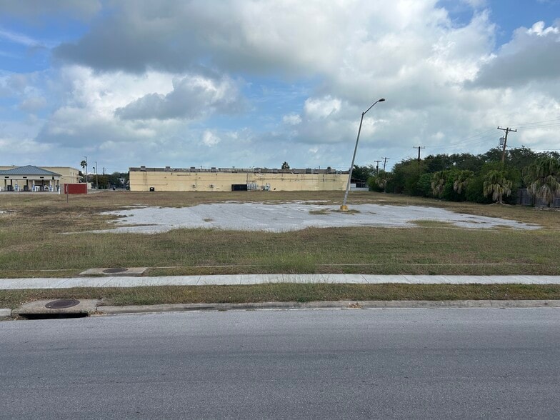 656 Belmeade St, Corpus Christi, TX for sale - Building Photo - Image 3 of 7