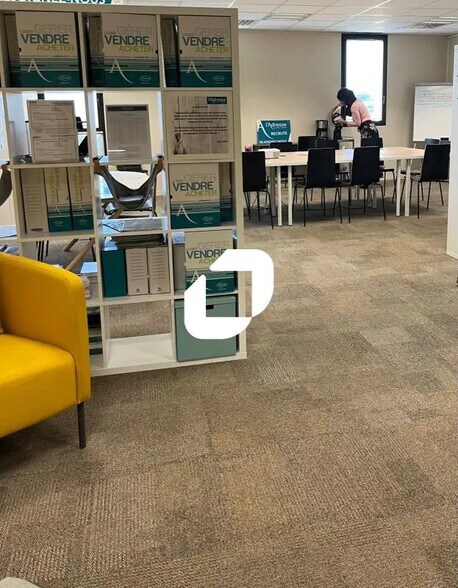 Office in Vertou for lease - Building Photo - Image 3 of 11