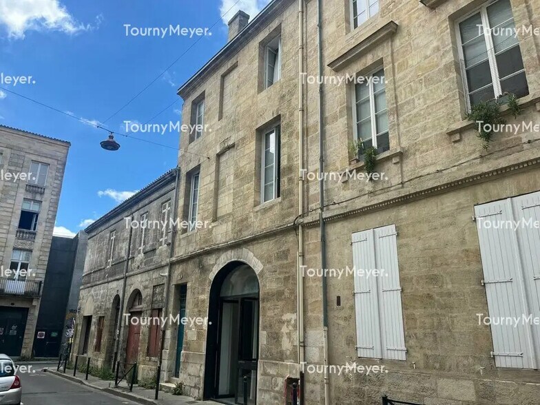 Office in Bordeaux for lease - Building Photo - Image 1 of 5