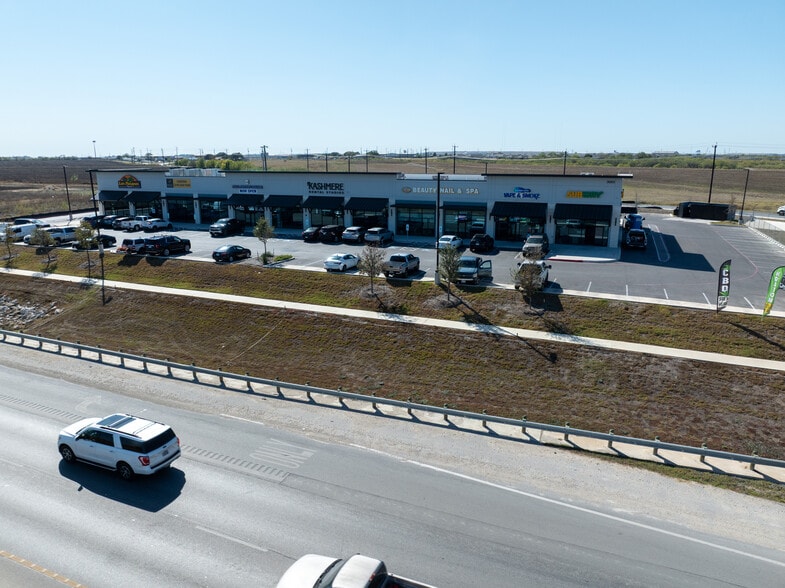 3605 E Loop 1604, Converse, TX for lease - Building Photo - Image 2 of 5