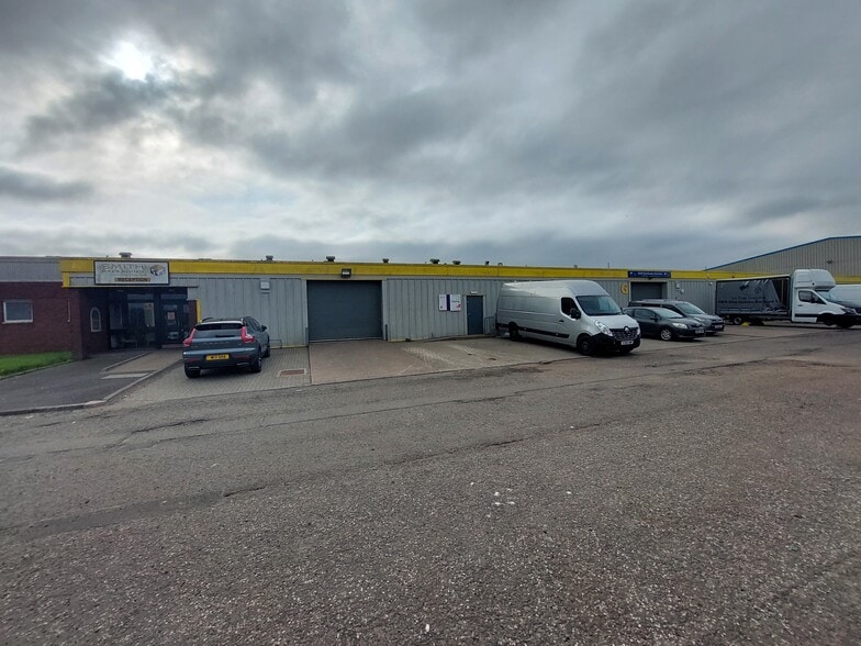Lochlands Loan, Larbert for lease - Building Photo - Image 1 of 1