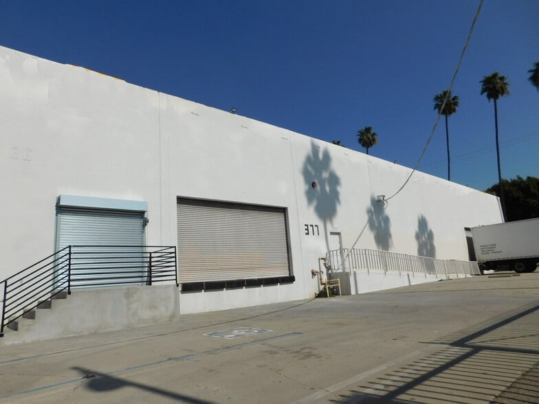 365 E Jefferson Blvd, Los Angeles, CA for lease - Building Photo - Image 3 of 8