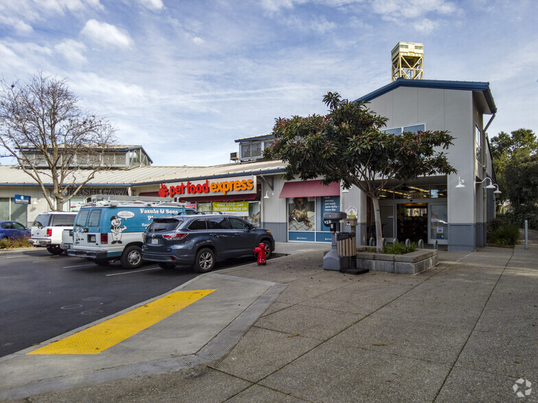 2531-2681 Blanding Ave, Alameda, CA for lease - Building Photo - Image 2 of 8