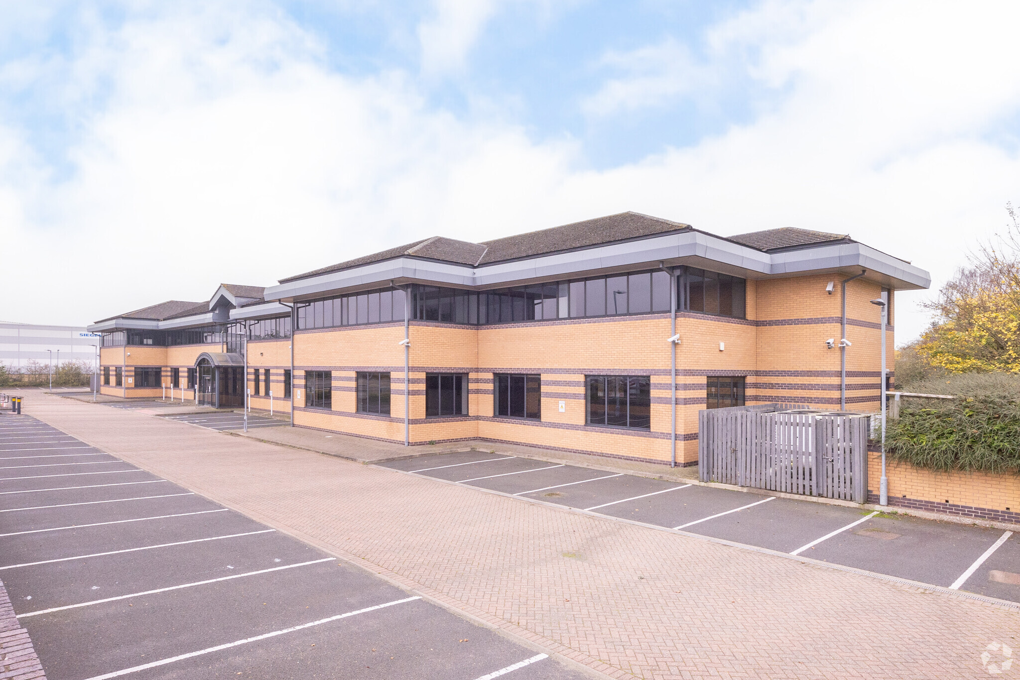 Redgrave Clos, Coventry for lease Primary Photo- Image 1 of 4