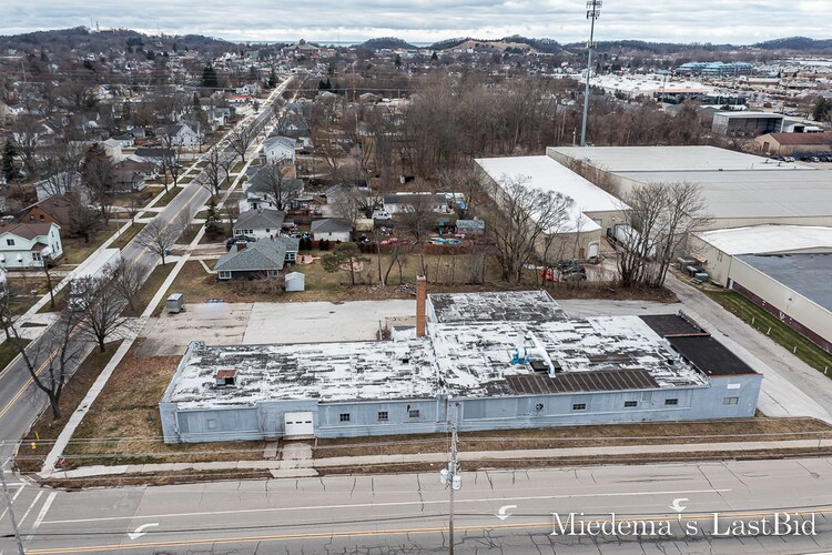 1251 Fulton, Grand Haven, MI for sale Primary Photo- Image 1 of 1