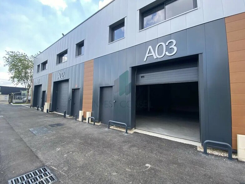 Flex in Cormeilles-en-Parisis for sale - Building Photo - Image 1 of 11