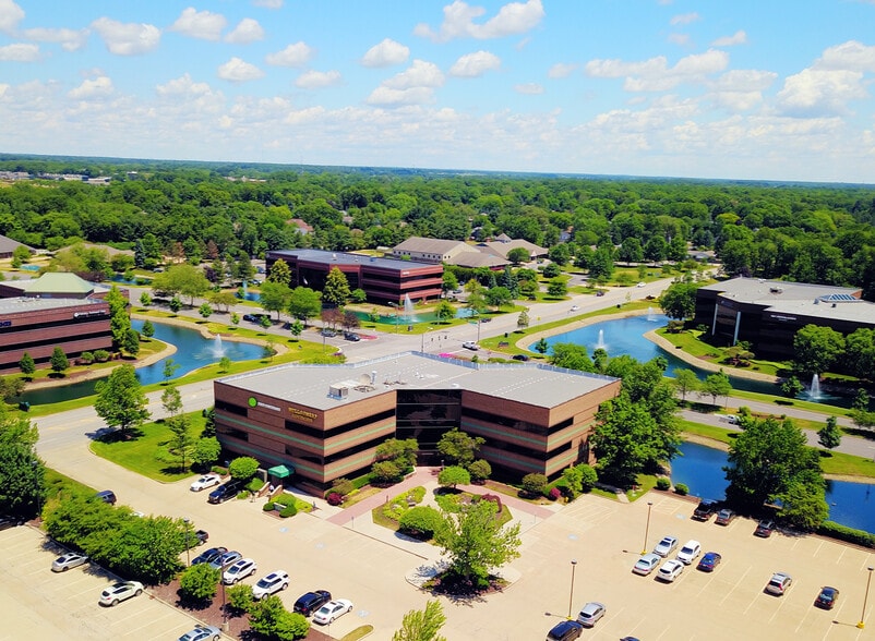 4101 Edison Lakes Pky, Mishawaka, IN for sale - Building Photo - Image 2 of 4