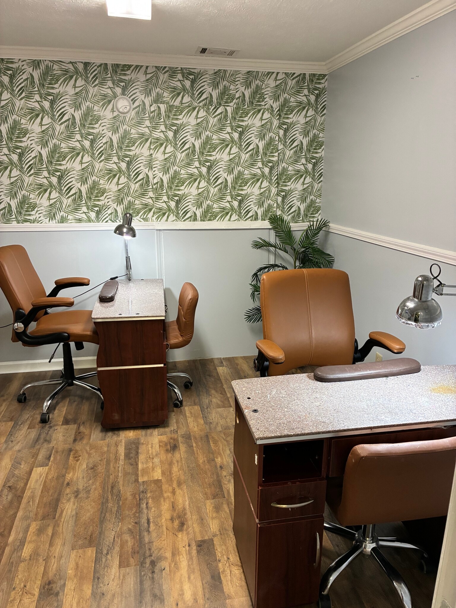 737 Main St, Stone Mountain, GA for lease Interior Photo- Image 1 of 8