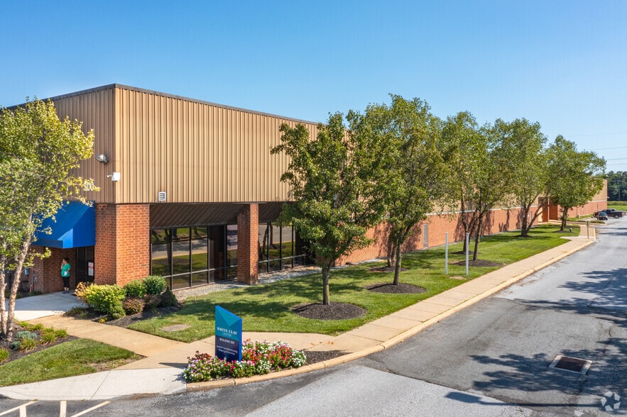 300 White Clay Center Dr, Newark, DE for lease - Primary Photo - Image 1 of 8