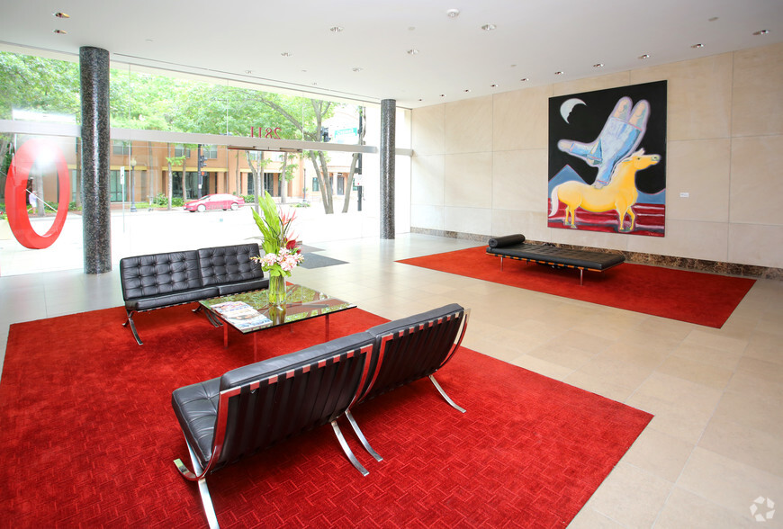 2811 McKinney Ave, Dallas, TX for lease - Lobby - Image 3 of 13