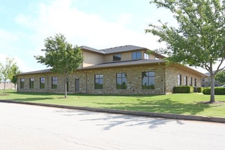 More details for 2529 S Kelly Ave, Edmond, OK - Office for Lease