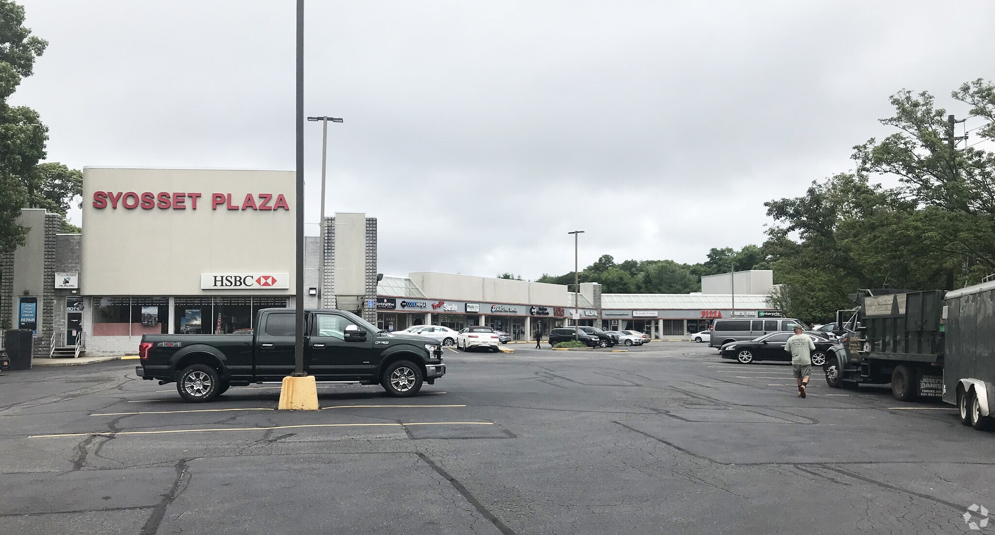 621 Jericho Tpke, Syosset, NY 11791 Retail for Lease